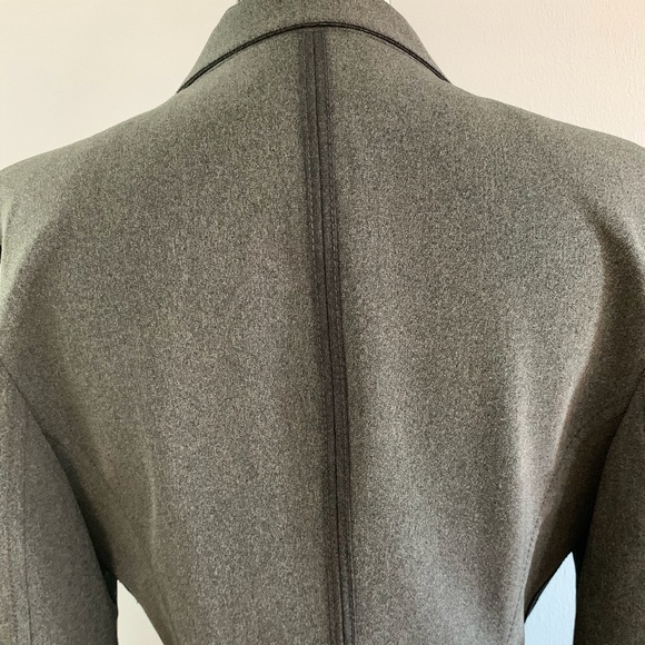 Prada 2000’s vintage grey structured blazer - Picture 8 of 11